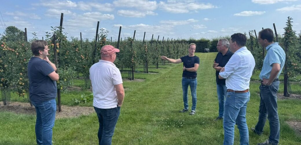 Delegatie VVD bijgepraat bij De Heus Fruit