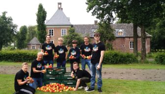 Aanstaande zondag: wereldrecordpoging appels stapelen in Mill