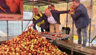 Nieuw wereldrecord appels stapelen gevestigd in Land van Cuijk