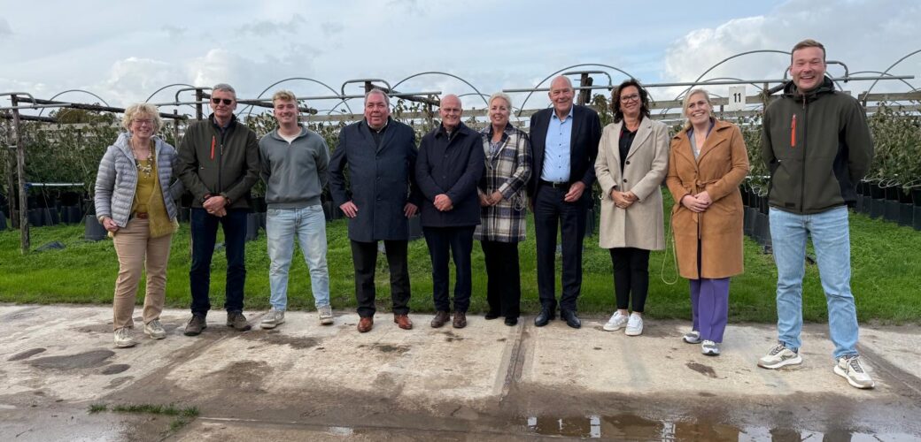 College gemeente Buren bezoekt Berrybrothers