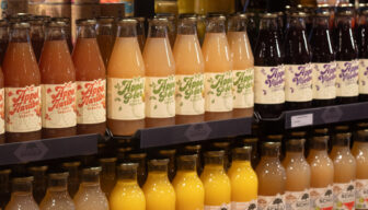 Kamer stuurt aan op herziening verbruiksbelasting voor pure fruitsappen