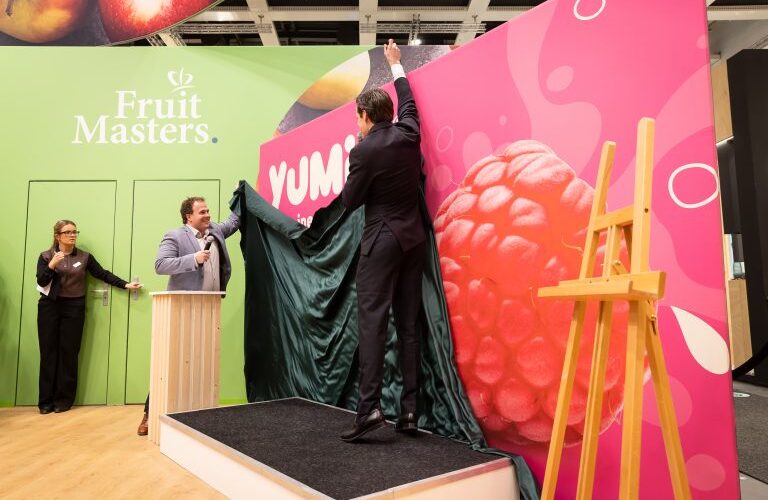 Nieuw frambozenmerk Yumio en internationale partnerclub gelanceerd