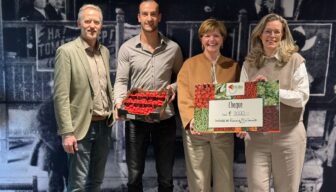 Eerste frambozen geveild bij Veiling Zaltbommel