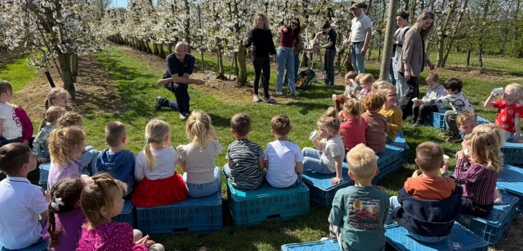 ‘In Jip en Janneke-taal de basis van de fruitteelt overbrengen’